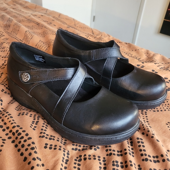 Abeo Black Leather Mules - Picture 2 of 15